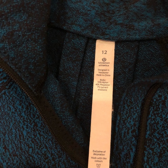 Lululemon half zip - Picture 3 of 8
